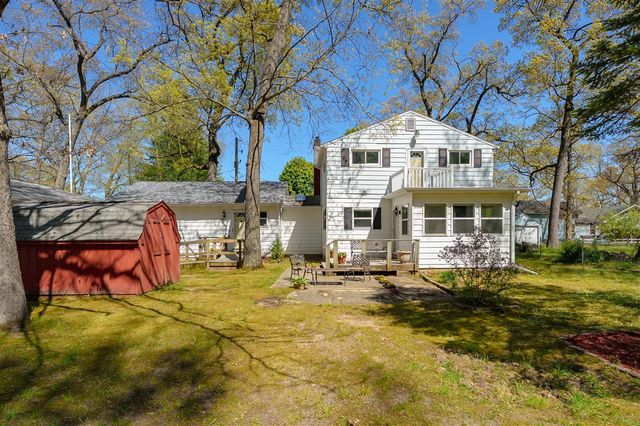 52320 Sheridan Road, Paw Paw, MI 49079