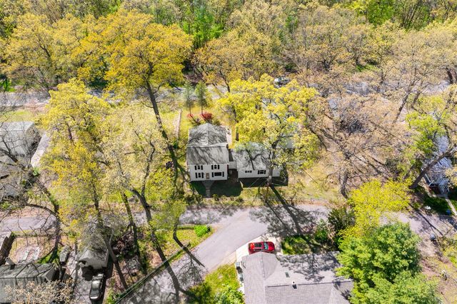 52320 Sheridan Road, Paw Paw, MI 49079