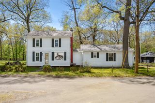 52320 Sheridan Road, Paw Paw, MI 49079