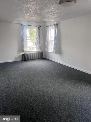 28 S QUEEN STREET, Shippensburg, PA 17257