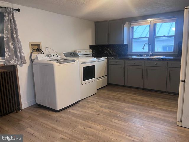 28 S QUEEN STREET, Shippensburg, PA 17257