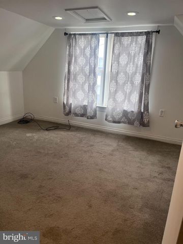 28 S QUEEN STREET, Shippensburg, PA 17257