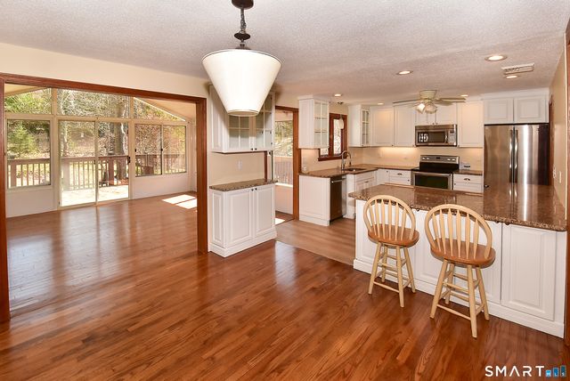 45 Grissom Road, Manchester, CT 06042