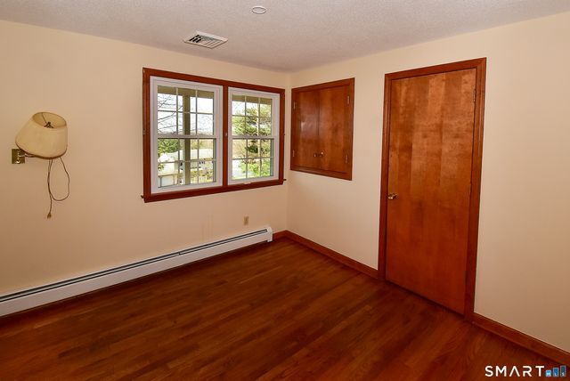 45 Grissom Road, Manchester, CT 06042