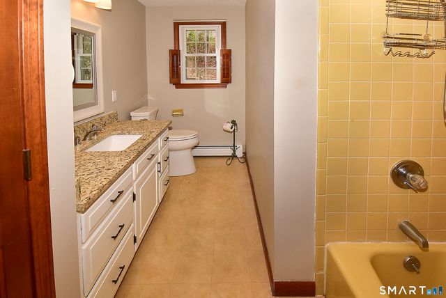 45 Grissom Road, Manchester, CT 06042