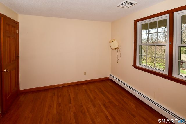 45 Grissom Road, Manchester, CT 06042