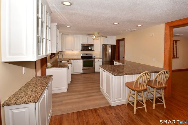 45 Grissom Road, Manchester, CT 06042