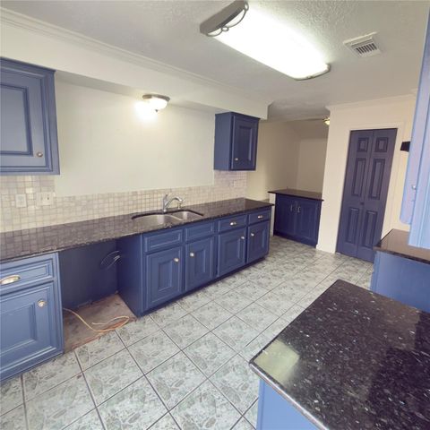 8719 Beau Monde Drive, Houston, TX 77099