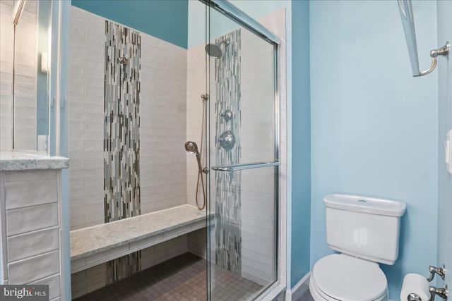 901 HARRISON CIR, Alexandria, VA 22304