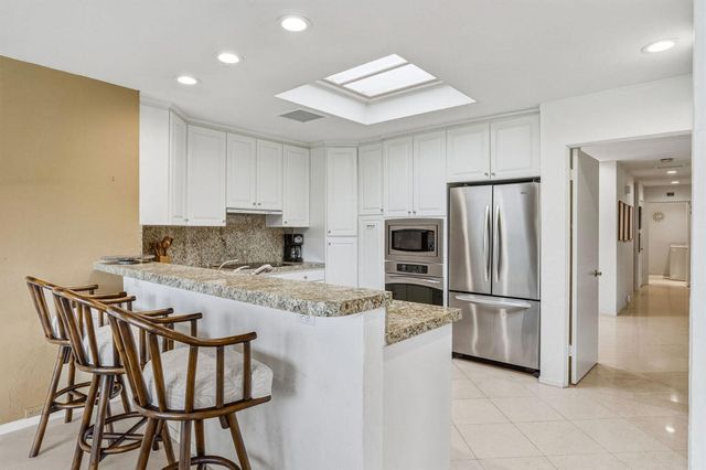 8 Barnard Court, Rancho Mirage, CA 92270