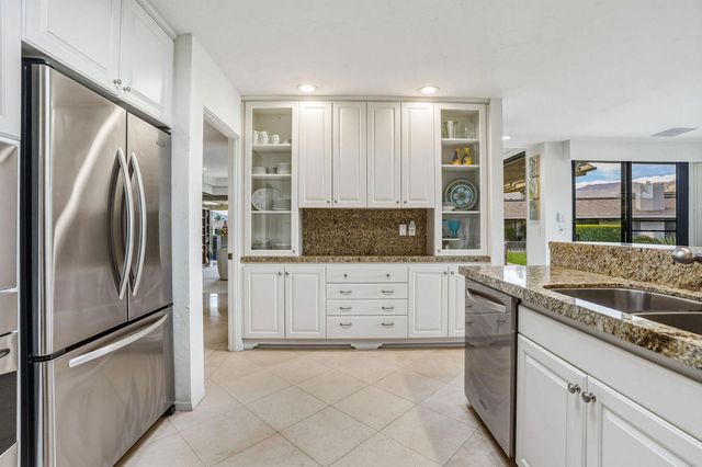 8 Barnard Court, Rancho Mirage, CA 92270