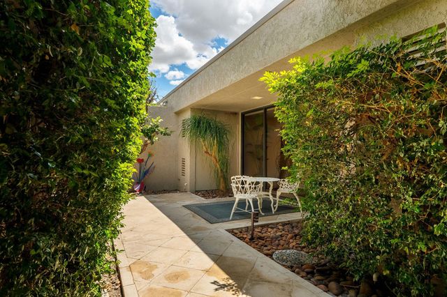 8 Barnard Court, Rancho Mirage, CA 92270