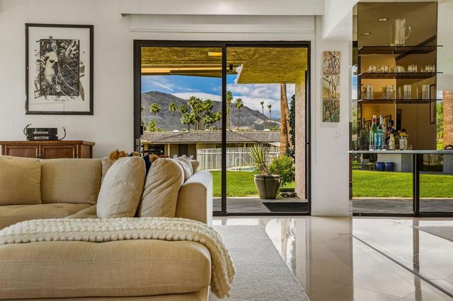 8 Barnard Court, Rancho Mirage, CA 92270