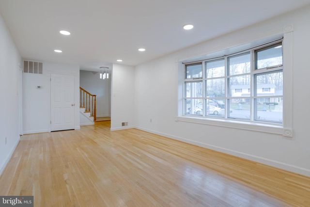 8122 TRURO CT, Springfield, VA 22152