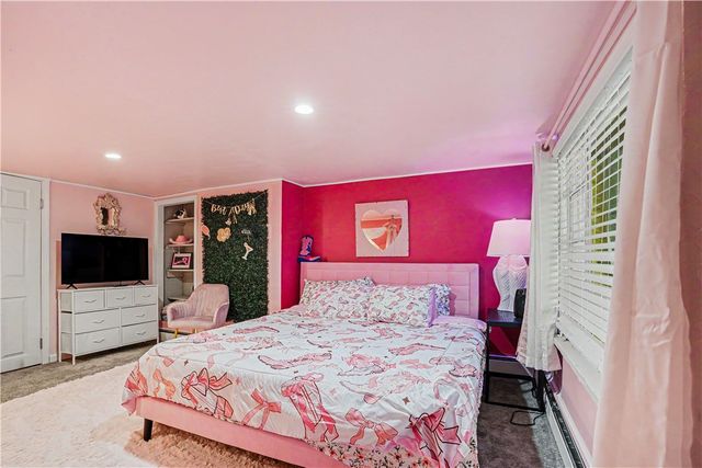 1322 Lowrie St, Troy Hill, PA 15212