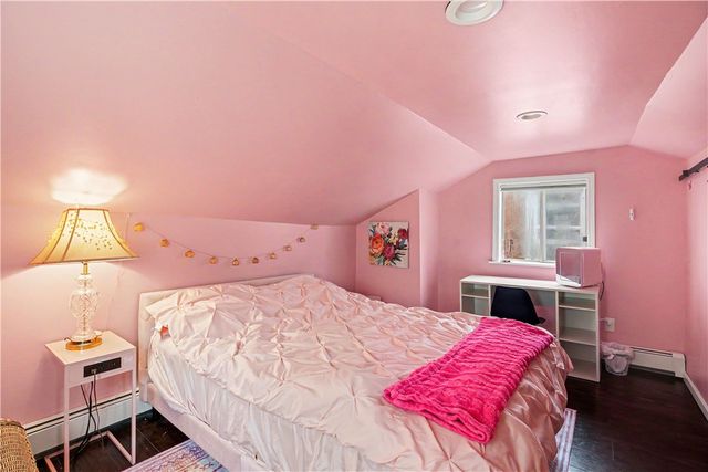 1322 Lowrie St, Troy Hill, PA 15212