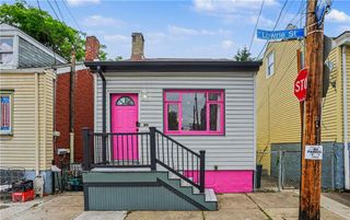 1322 Lowrie St, Troy Hill, PA 15212