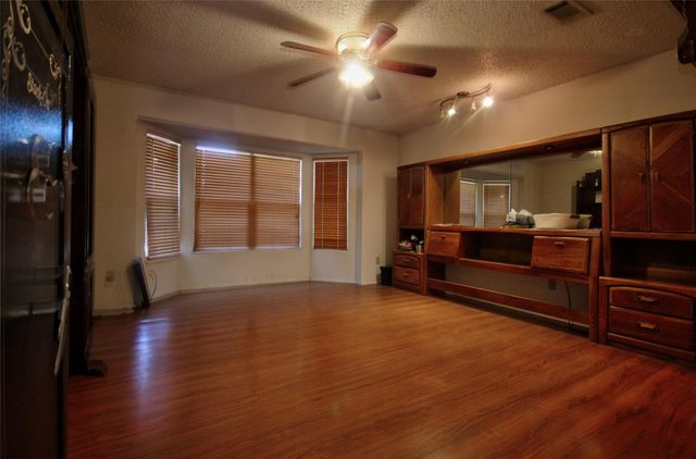 357 CR 3080, Lampasas, TX 78550