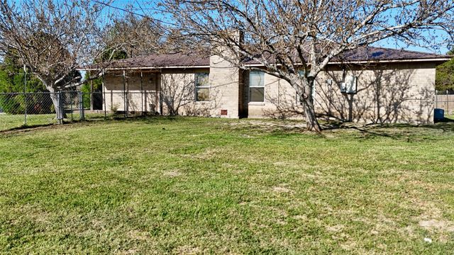 357 CR 3080, Lampasas, TX 78550