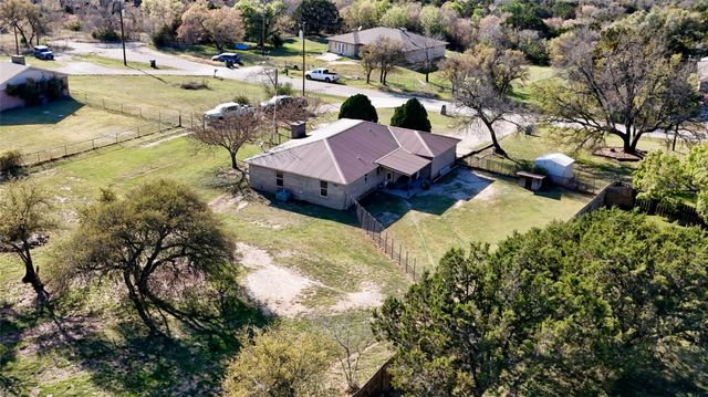 357 CR 3080, Lampasas, TX 78550