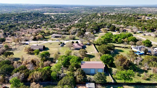 357 CR 3080, Lampasas, TX 78550