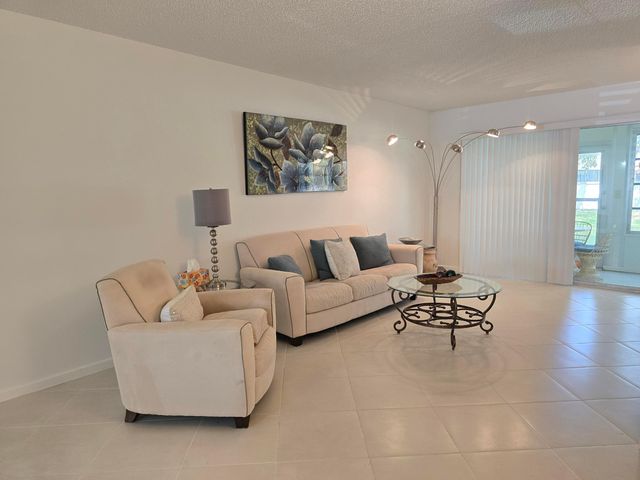 1901 Bermuda Circle M1, Coconut Creek, FL 33066