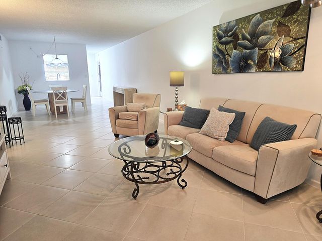 1901 Bermuda Circle M1, Coconut Creek, FL 33066