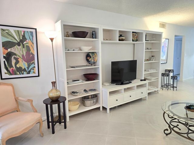 1901 Bermuda Circle M1, Coconut Creek, FL 33066