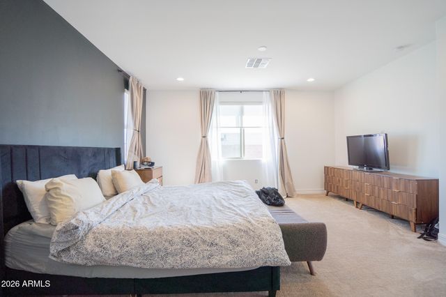 5033 N 81ST Avenue, Glendale, AZ 85303