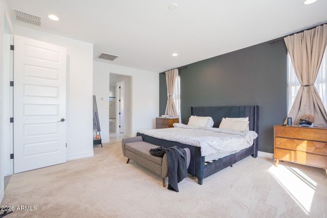 5033 N 81ST Avenue, Glendale, AZ 85303