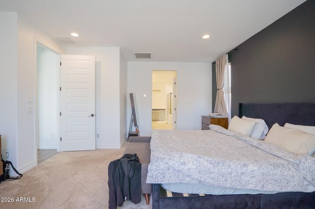 5033 N 81ST Avenue, Glendale, AZ 85303