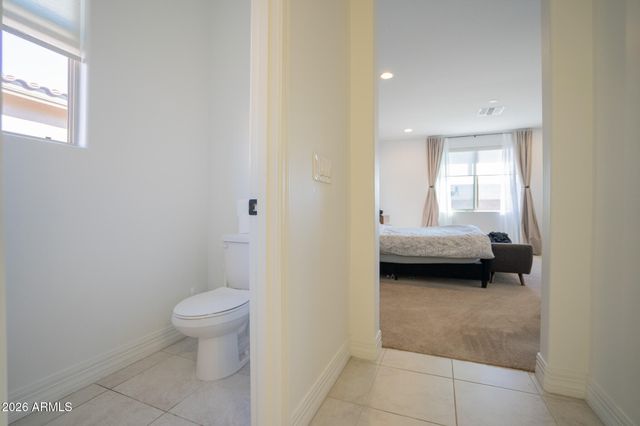 5033 N 81ST Avenue, Glendale, AZ 85303