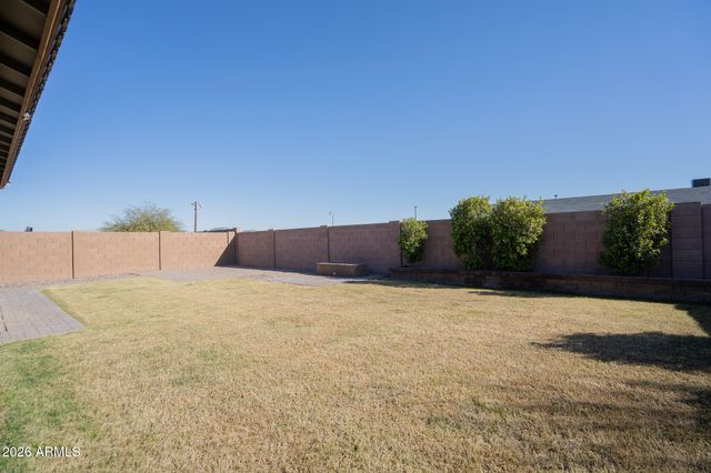 5033 N 81ST Avenue, Glendale, AZ 85303