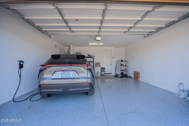 5033 N 81ST Avenue, Glendale, AZ 85303