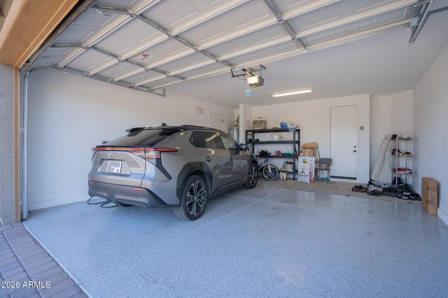 5033 N 81ST Avenue, Glendale, AZ 85303