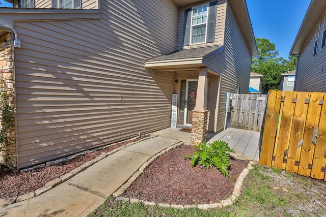 815 Sugar Plum Lane, Shalimar, FL 32579