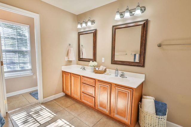 815 Sugar Plum Lane, Shalimar, FL 32579