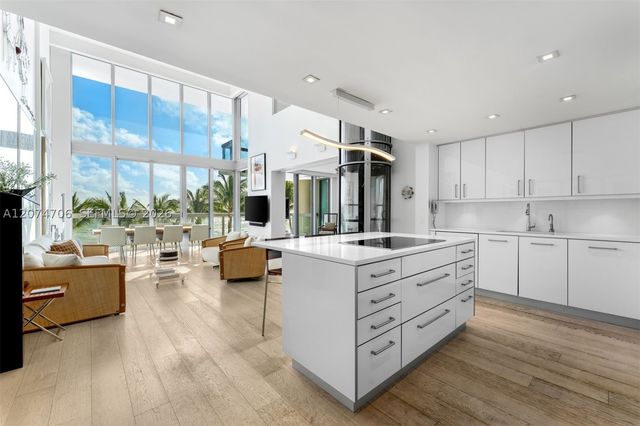 6899 Collins Ave 403, Miami Beach, FL 33141