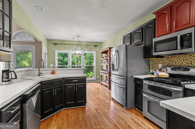 203 Glenhaven Way, Woodstock, GA 30188