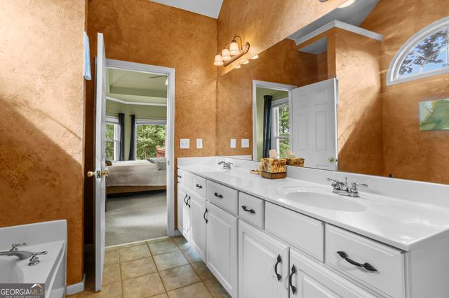 203 Glenhaven Way, Woodstock, GA 30188