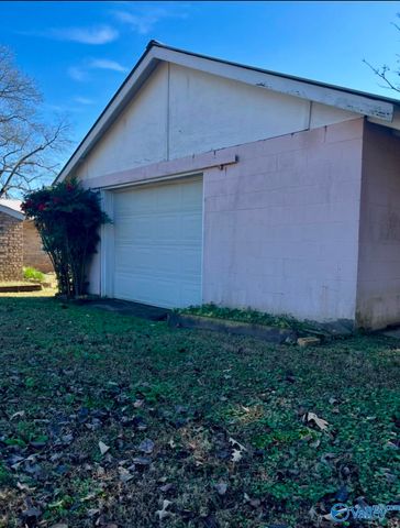 387 Crawford Road, Scottsboro, AL 35768