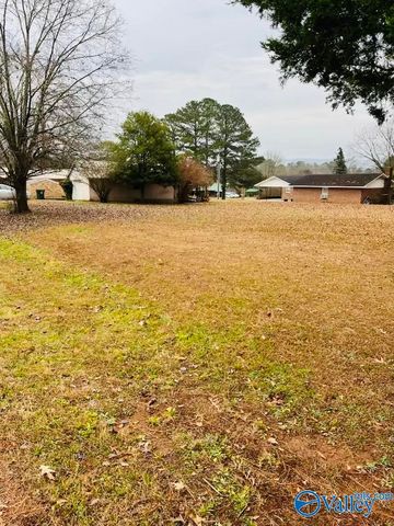 387 Crawford Road, Scottsboro, AL 35768