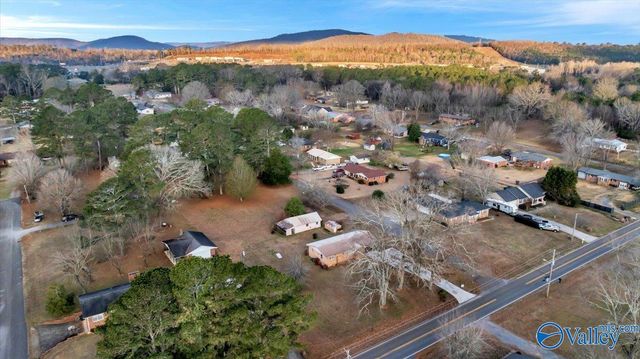 387 Crawford Road, Scottsboro, AL 35768