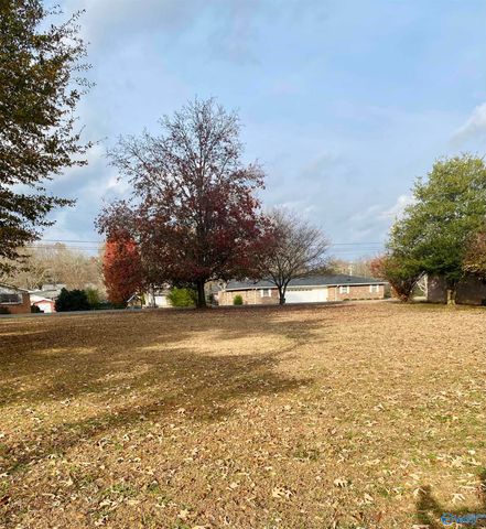 387 Crawford Road, Scottsboro, AL 35768