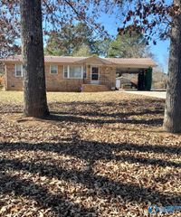 387 Crawford Road, Scottsboro, AL 35768