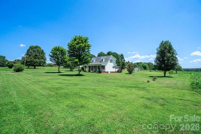 510 Mauneyville Road, Cherryville, NC 28021