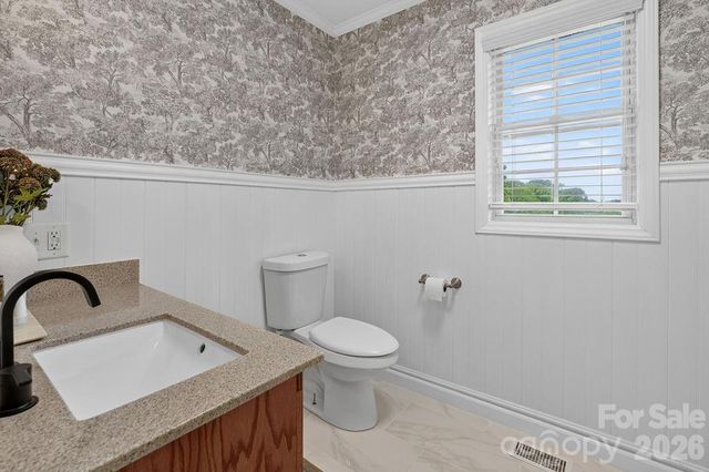 510 Mauneyville Road, Cherryville, NC 28021