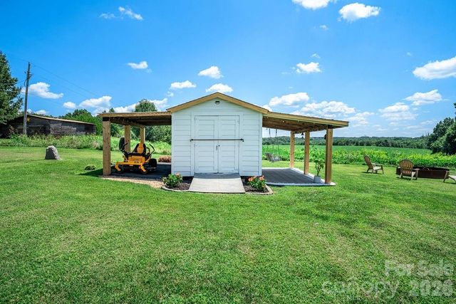 510 Mauneyville Road, Cherryville, NC 28021