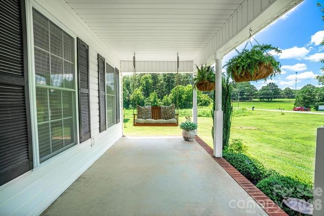 510 Mauneyville Road, Cherryville, NC 28021