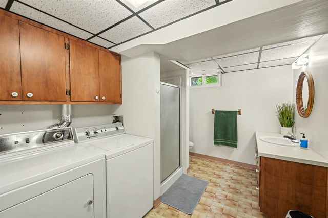 1317 Indian Rock Ln., Salina, KS 67401